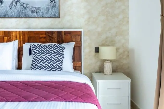 Sleek & Sophisticated 2BR With Study Within Downtown Dubai! - İç Mekan