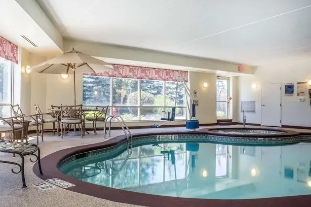 Sleep Inn Amherst Area - Havuz