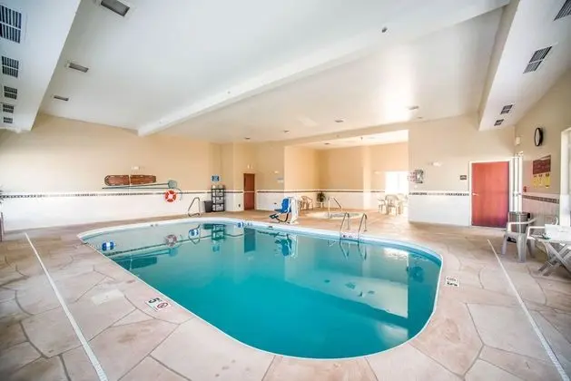 Sleep Inn Decatur I-72 - Havuz