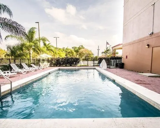 Sleep Inn Fort Pierce I-95 - Havuz