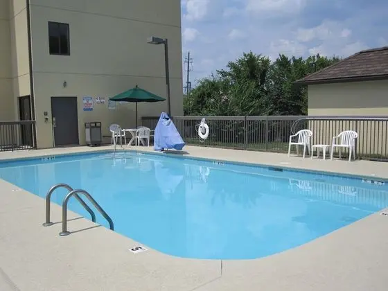 Sleep Inn (Murfreesboro) - Havuz