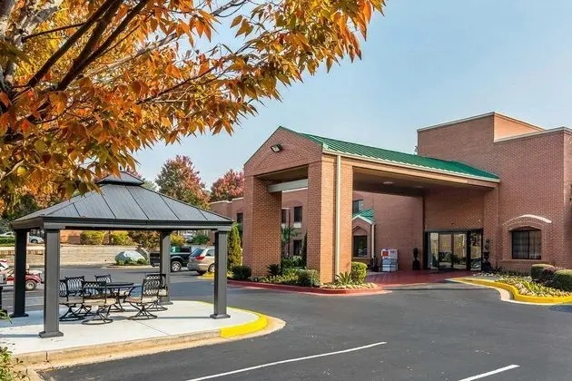 Sleep Inn near The Avenue
