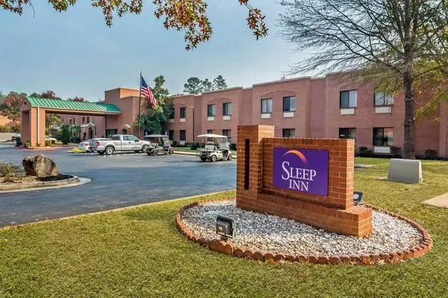 Sleep Inn near The Avenue