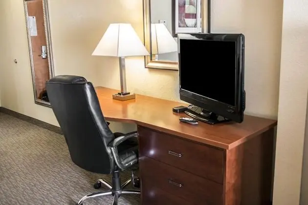 Sleep Inn & Suites Brunswick