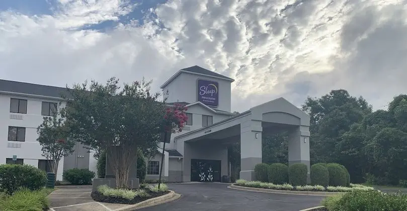 Sleep Inn & Suites
