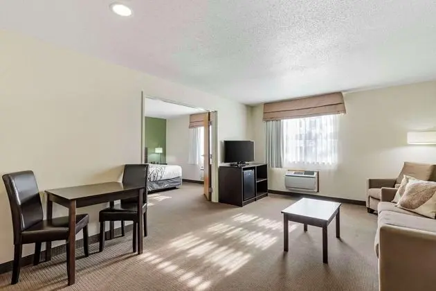 Sleep Inn & Suites