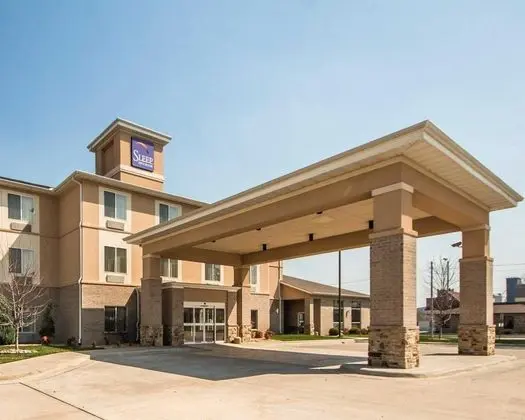 Sleep Inn & Suites