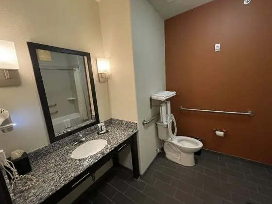 Sleep Inn & Suites Hennessey - Banyo Özellikleri