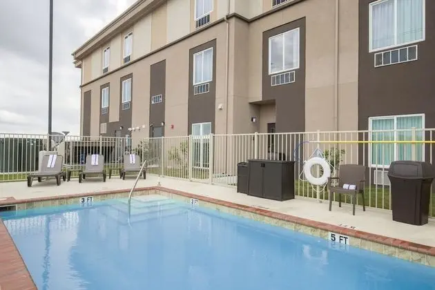 Sleep Inn & Suites - Havuz
