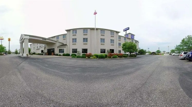 Sleep Inn & Suites Lakeside