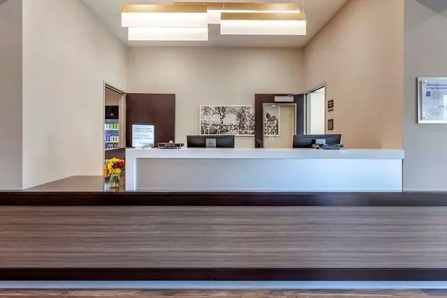 Sleep Inn & Suites Lancaster-Platteville - Lobi