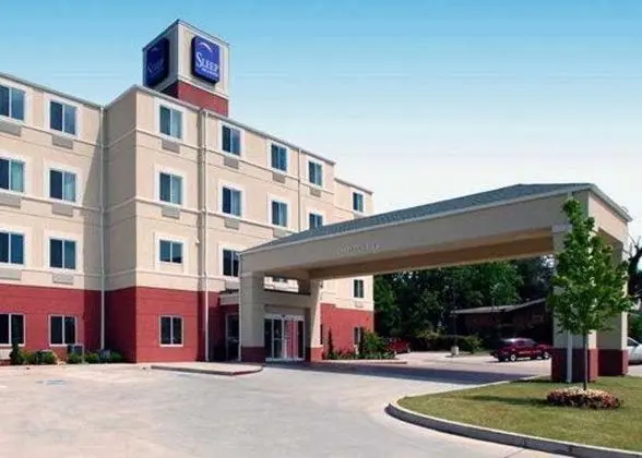 Sleep Inn & Suites