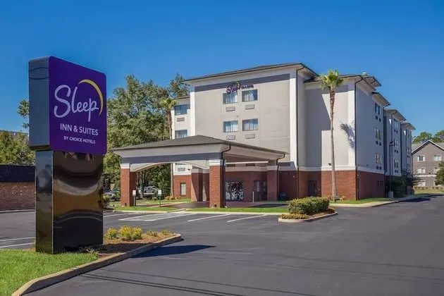 Sleep Inn & Suites