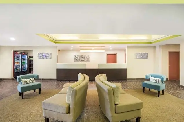 Sleep Inn & Suites - Lobi
