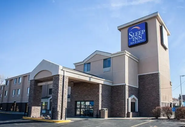 Sleep Inn & Suites