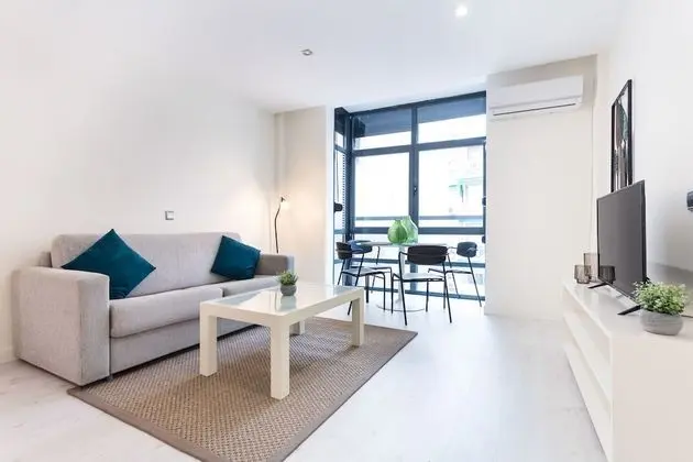 SLEEP La Latina by STAY