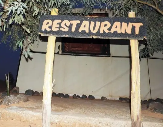 Sleep In Luxury Tent In Desert - Dış Mekan