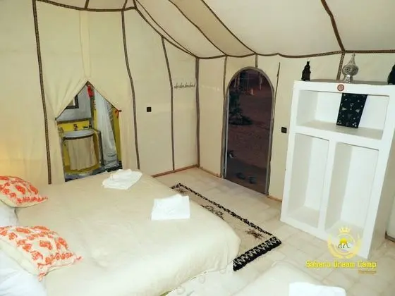 Sleep In Luxury Tent In Desert - Oda