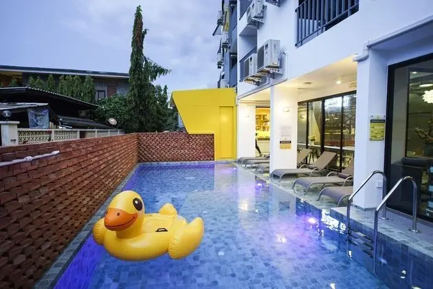 Sleep Mai Lifestyle Hotel Thapae - Havuz