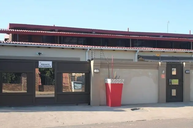Sleep-Time Guest Lodge - Dış Mekan