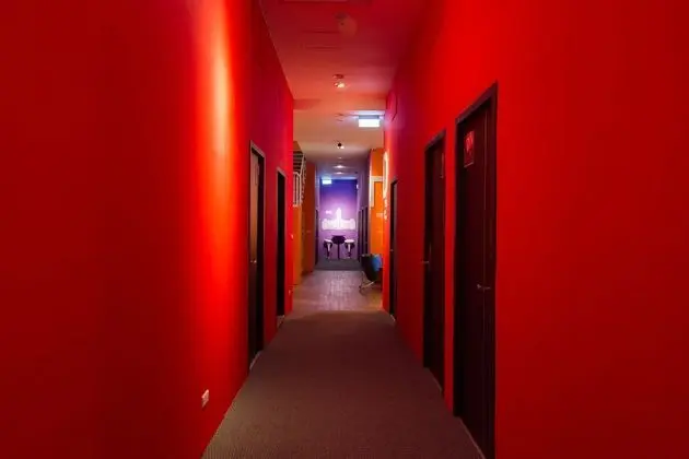 SLEEPBOX HOSTEL