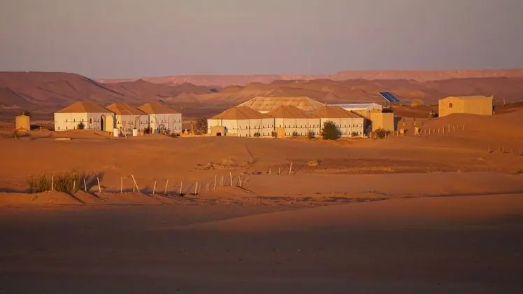 Sleeping in a Luxury Tent in Merzouga Desert - Dış Mekan