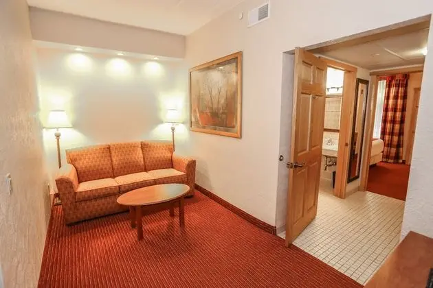 Slopeside Hotel by Seven Springs Resort - Oda Düzeni