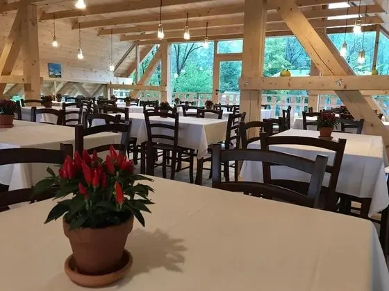 Slovenia Eco Resort - Yerinde Yemek