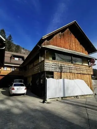 Slovenian Traditional Guesthouse - Dış Mekan