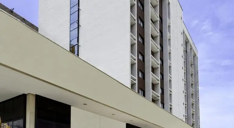 SLZ Lagoa Hotel