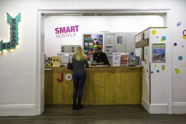Smart Russell Square Hostel - Lobi