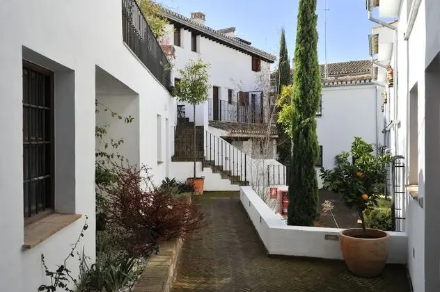 Smart Suites Albaicin Apartamentos - Lobi