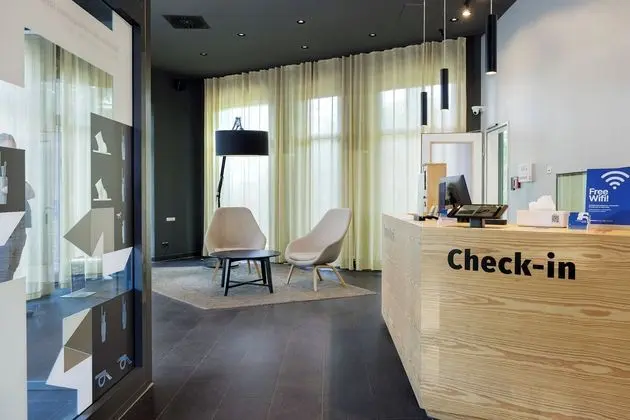 SMARTments business Berlin Karlshorst - Lobi