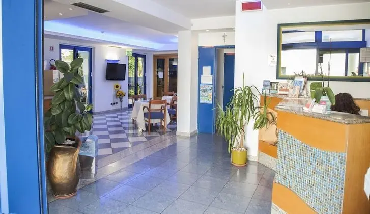 Hotel smeraldo - Lobi