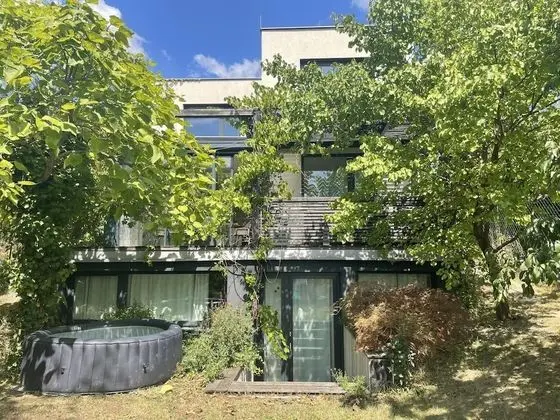 Smile Villa With Terrace Garden Aircondition and Parking in the Beloved D Bling in Vienna
