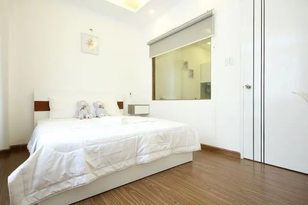 Smiley Apartment 7