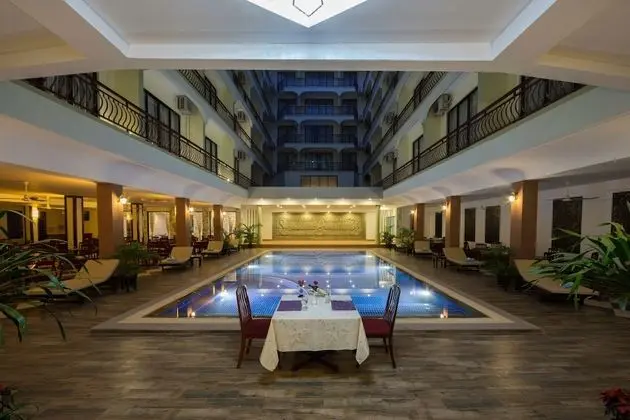 Smiling Deluxe Hotel - Havuz