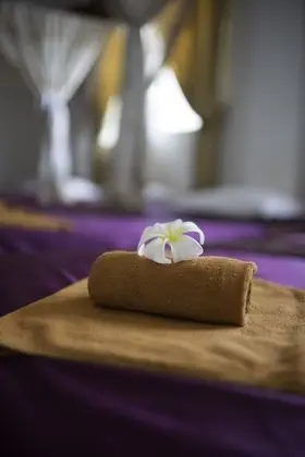 Smiling Deluxe Hotel - Spa