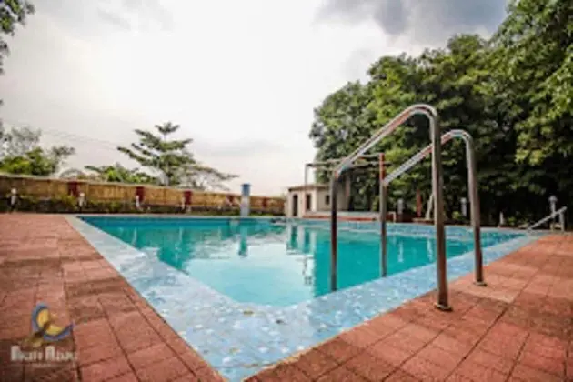 Smita Baug