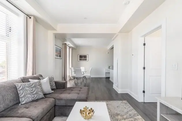 Smiths Falls Luxury Rideau Apartments - Smiths Falls 2 Bd P6 no Balcony 1 Queen 2 Twin - Oda