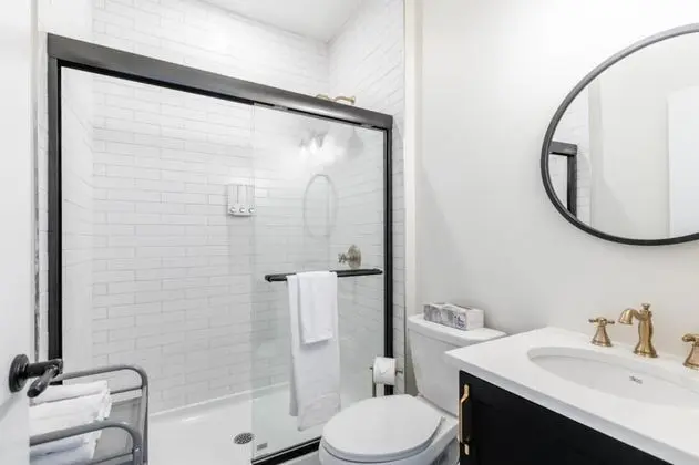 Smiths Falls Luxury Rideau Apartments - Smiths Falls 2 Bd P6 no Balcony 1 Queen 2 Twin - Oda