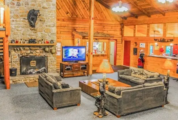 Smoketree Lodge, a VRI resort