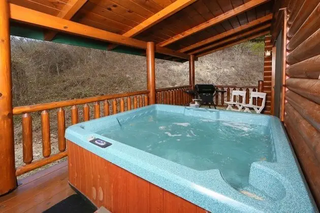 Smoky Cascades - One Bedroom Cabin - Spa