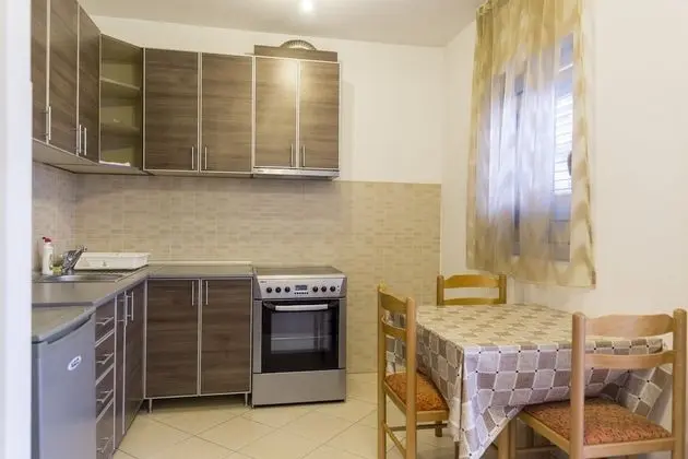SMS Apartments - Mutfak