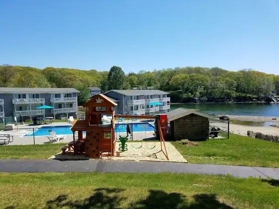 Smuggler's Cove Inn - Plaj