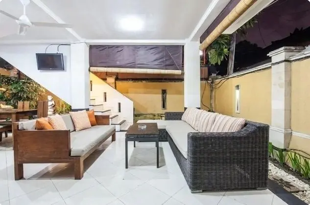 SMV . 10-BR · 10BR Pool Prime Area Walk to Beach and Shops - İç Mekan