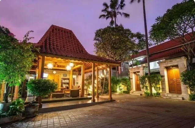 SMV -2BRPool- SANDAT · 2BR Private Pool Walk to Beach and Shops Legian - Dış Mekan