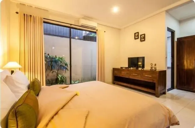 SMV -2BRPool- SANDAT · 2BR Private Pool Walk to Beach and Shops Legian - Oda