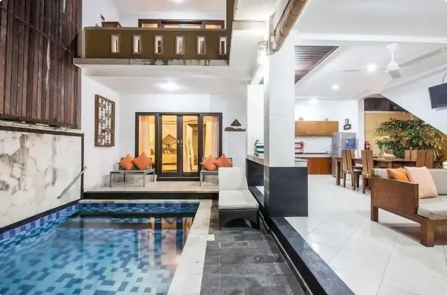SMV . 8-BR · 8BR Pool Prime Area Walk to Beach N Shops Legian - Öne Çıkan Resim