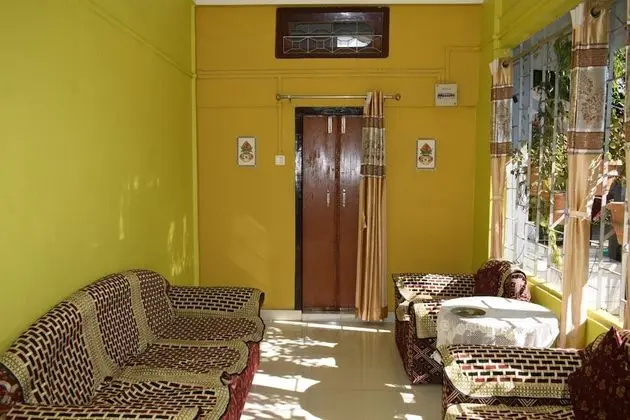 Sneha Bhawan - Lobi